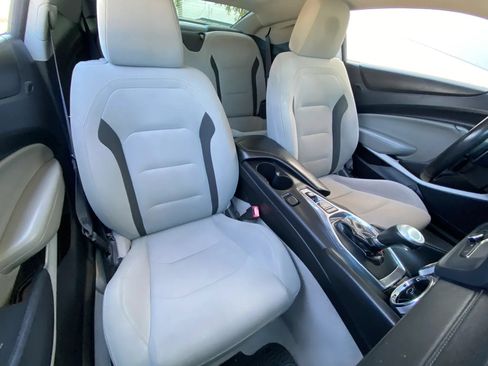 Used 2016 Chevrolet Camaro LT RWD image 22