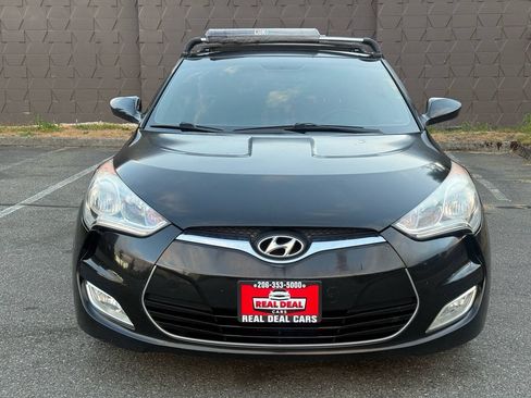Used 2012 Hyundai Veloster w/ Style Pkg FWD image 3
