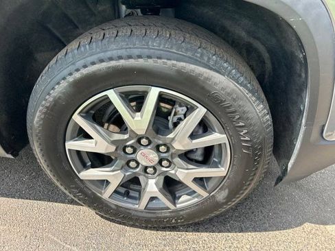 Used 2021 GMC Acadia SLE w/ Driver Convenience Package AWD/4WD image 56