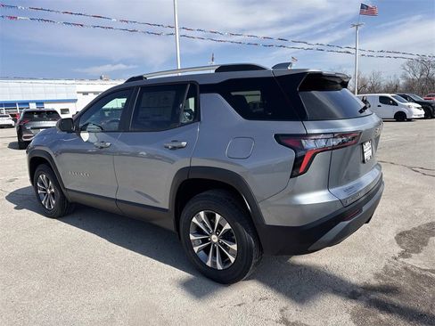 New 2026 Chevrolet Equinox LT image 3