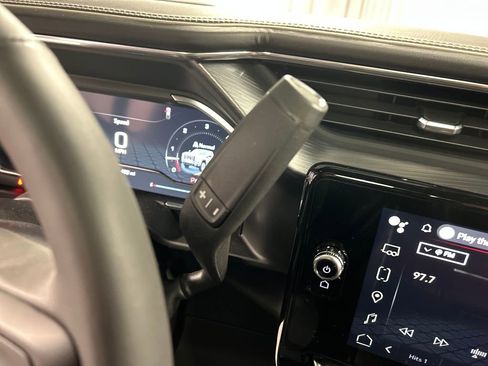 Used 2025 GMC Sierra 2500 Denali Ultimate image 20