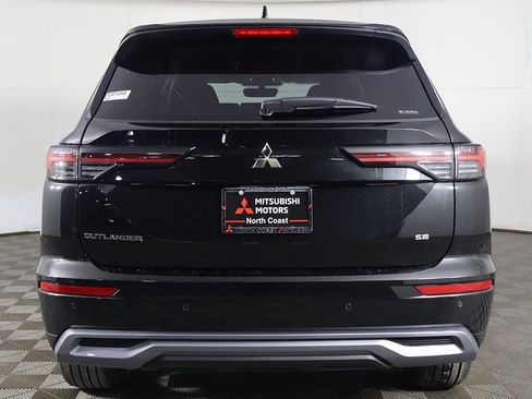 New 2026 Mitsubishi Outlander SE AWD/4WD image 14