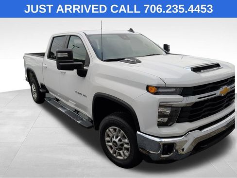 Used 2025 Chevrolet Silverado 2500 LT w/ Convenience Package AWD/4WD image 1