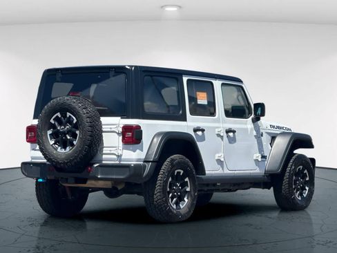 Used 2024 Jeep Wrangler Unlimited Rubicon 4xe AWD/4WD image 2