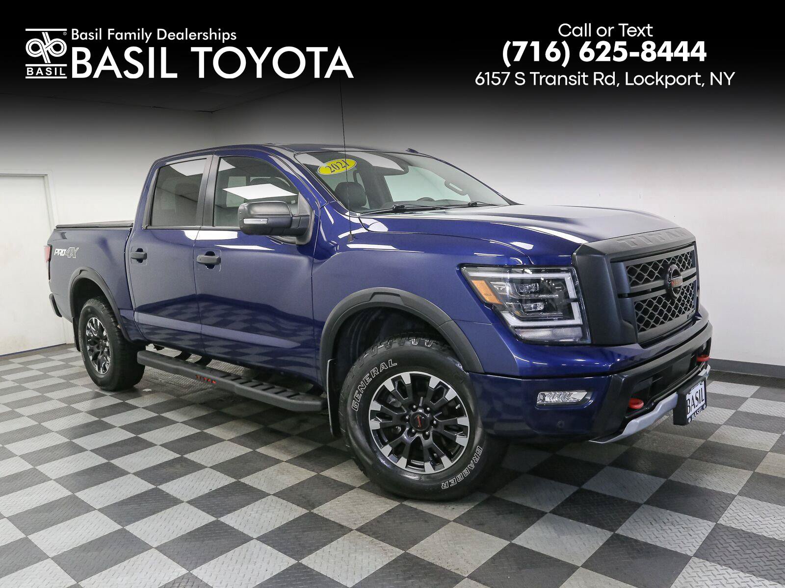Used 2021 Nissan Titan PRO-4X w/ Pro-4x Convenience Package AWD/4WD image 1