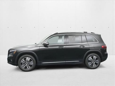 New 2026 Mercedes-Benz GLB 250 4MATIC image 7