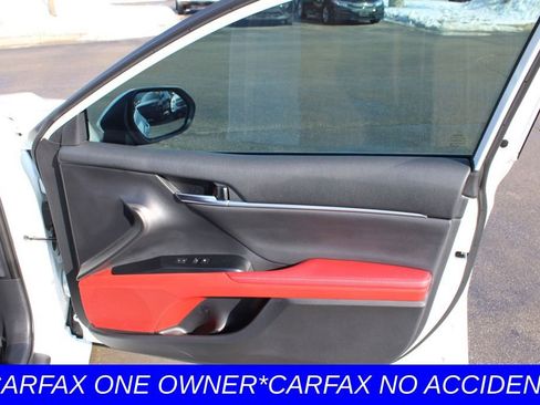 Used 2020 Toyota Camry XSE image 21