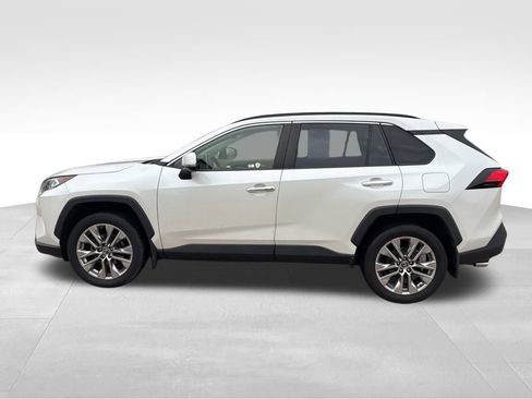 Used 2019 Toyota RAV4 Limited image 7