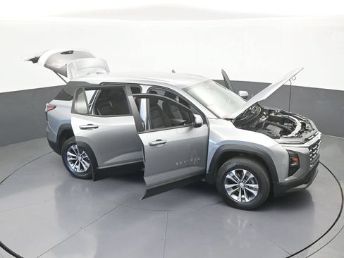 Used 2026 Chevrolet Equinox LT FWD image 66