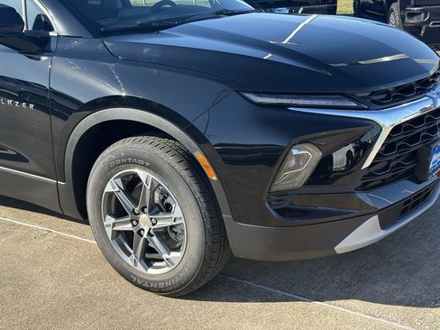 New 2026 Chevrolet Blazer LT image 6