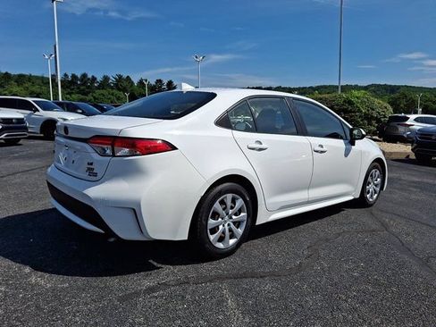 Used 2020 Toyota Corolla LE FWD image 8