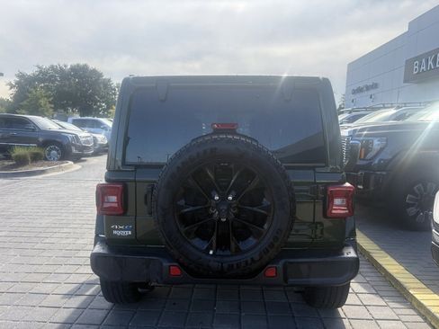 Used 2021 Jeep Wrangler Unlimited Sahara image 9