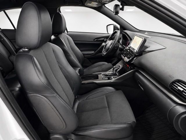 Used 2025 Mitsubishi Eclipse Cross AWD image 28