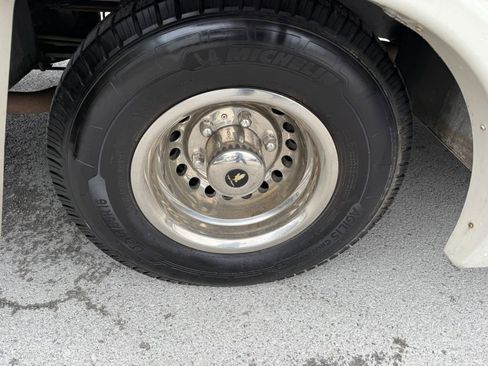 Used 2014 Mercedes-Benz Sprinter 3500 image 21