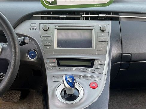 Used 2015 Toyota Prius Two FWD image 9