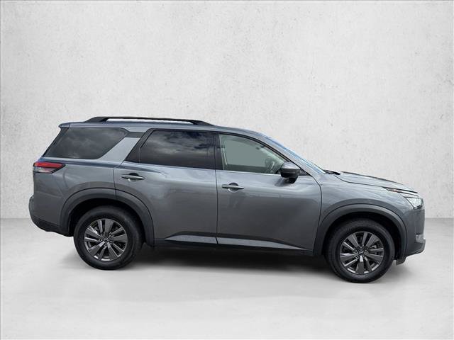 Used 2024 Nissan Pathfinder SV FWD image 4