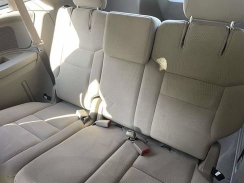 Used 2014 Chrysler Town & Country Touring FWD image 12