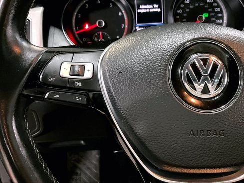 Used 2018 Volkswagen Atlas SEL AWD/4WD image 24