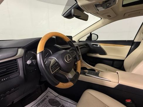 Used 2022 Lexus RX 350L Premium w/ Premium Package AWD/4WD image 7