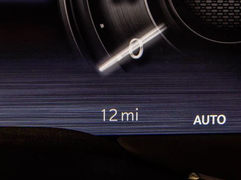 New 2026 RAM 1500 4x4 Crew Cab image 33