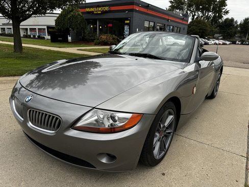 Used 2004 BMW Z4 3.0i RWD image 1