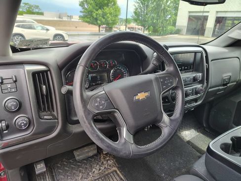 Used 2018 Chevrolet Silverado 1500 LT w/ All Star Edition AWD/4WD image 11