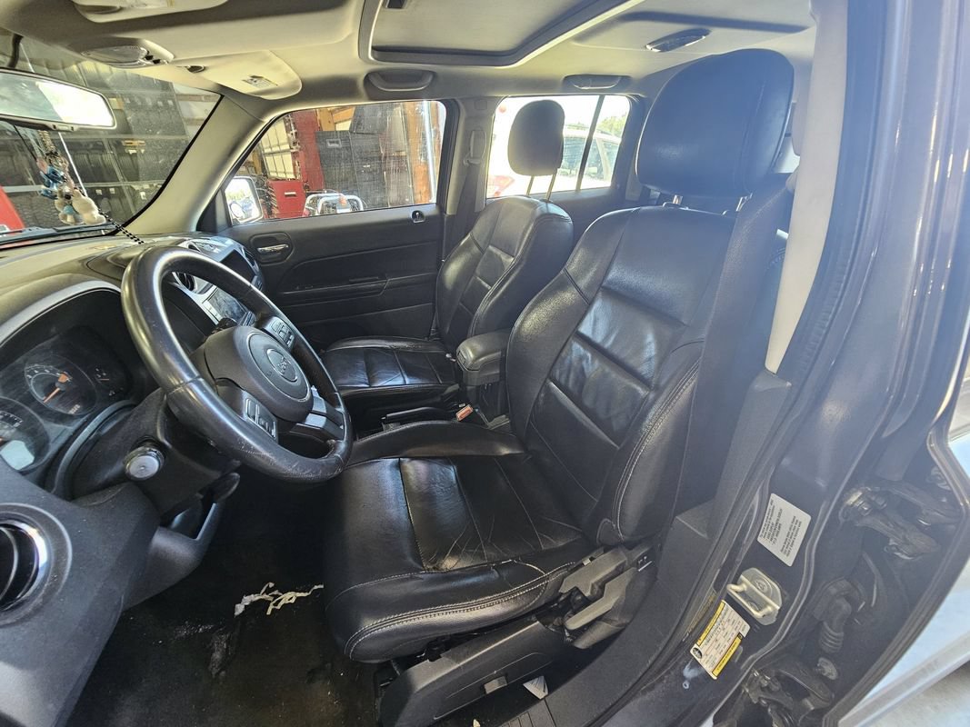 Used 2015 Jeep Patriot High Altitude FWD image 13