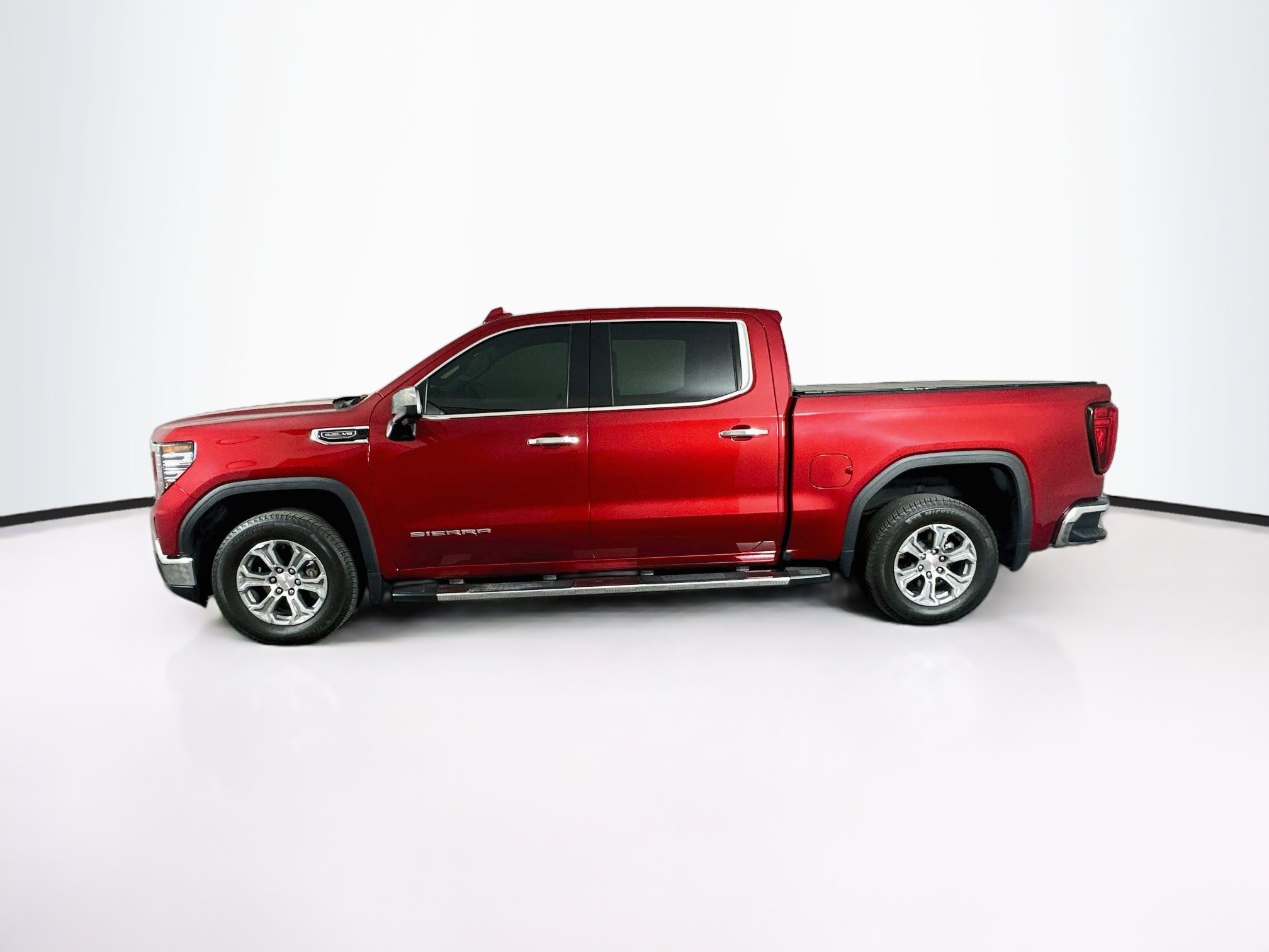 Used 2024 GMC Sierra 1500 SLT RWD image 4