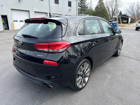 Used 2018 Hyundai Elantra GT Sport w/ Sport Tech Package 04 image 3