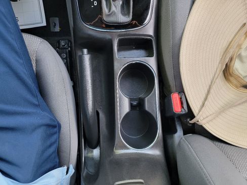 Used 2018 Kia Forte LX image 27