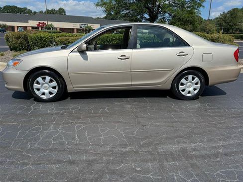 Used 2003 Toyota Camry LE FWD image 2