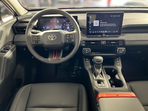 Used 2026 Toyota RAV4 FWD image 24