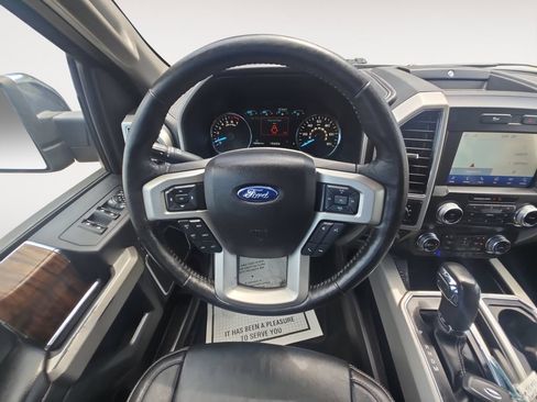 Used 2019 Ford F150 Lariat w/ Equipment Group 502A Luxury AWD/4WD image 11
