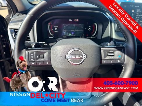 Used 2026 Nissan Rogue SL AWD/4WD image 16