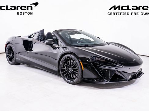 Used 2025 McLaren Artura Spider RWD image 9