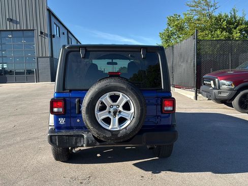Used 2020 Jeep Wrangler Sport AWD/4WD image 4
