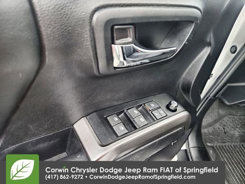 Used 2023 Toyota Tacoma Limited image 20