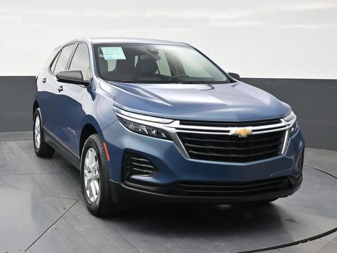 Used 2024 Chevrolet Equinox LS FWD image 7