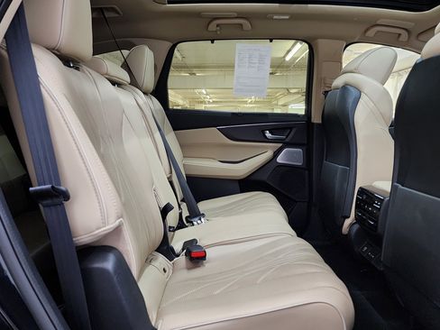 Certified 2025 Acura MDX SH-AWD w/ Advance Package image 21