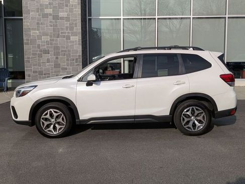 Used 2021 Subaru Forester Premium AWD/4WD image 6