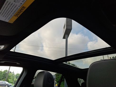 Used 2024 Mercedes-Benz GLE 350 4MATIC image 15