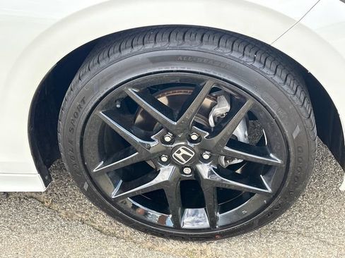Used 2024 Honda Civic Sport image 7