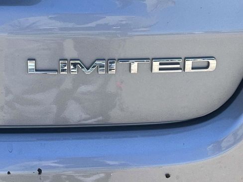 Used 2023 Jeep Compass Limited AWD/4WD image 15