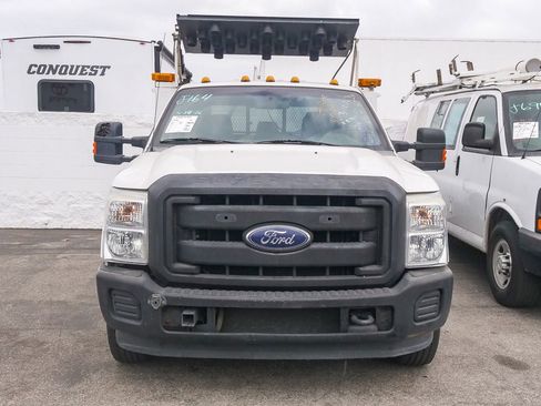 Used 2016 Ford F350 XL w/ Power Equipment Group RWD image 2