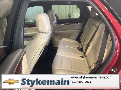 Used 2019 Cadillac XT5 Luxury image 32