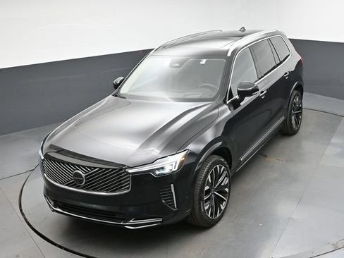 Used 2026 Volvo XC90 B6 Ultra AWD/4WD image 19