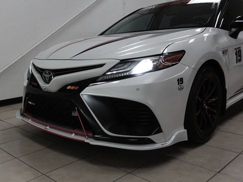 Used 2019 Toyota Camry XSE image 34