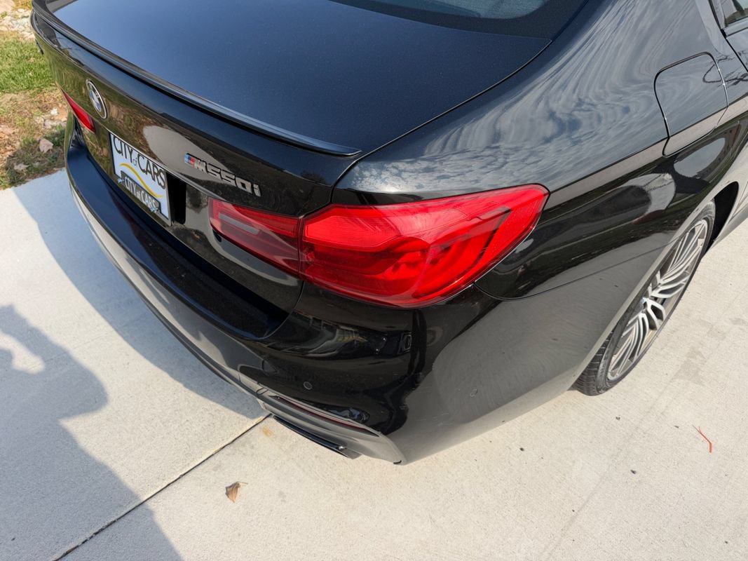 Used 2018 BMW M550i xDrive AWD/4WD image 12