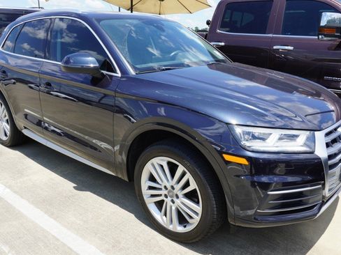 Used 2018 Audi Q5 2.0T Premium Plus w/ Premium Plus Package AWD/4WD image 3