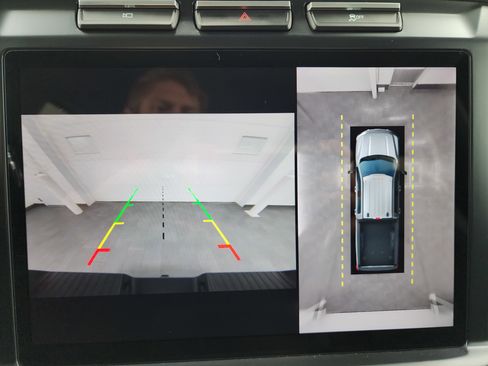 Used 2024 Ford F250 Lariat w/ Chrome Package image 14